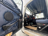 LOW KMS!!! 2012 Western Star 4900SA Tandem Truck Dash readings KMS: 187,281 HRS: 7,213 ECM Readings... (image 8)