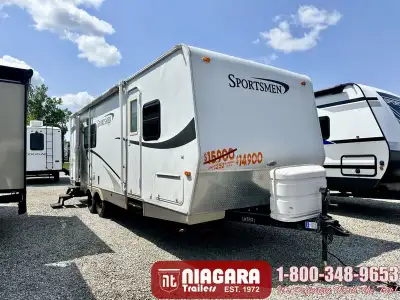 Year: 2009 Stock Number: UX7371 Status: PreOwned Weight: 5071 Lbs. Length: 28 ft Sleeps: 5 Included...