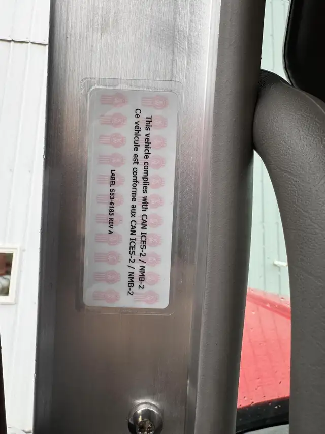 2025 KENWORTH W900L in Heavy Trucks in City of Montréal - Image 10