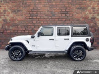 Only 31 Miles! This Jeep Wrangler 4xe has a durable Intercooled Turbo Gas/Electric I-4 2.0 L/122 eng... (image 1)