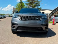 The 2019 Land Rover Range Rover Velar P300 R-Dynamic SE is a striking luxury SUV that blends avant-g... (image 3)