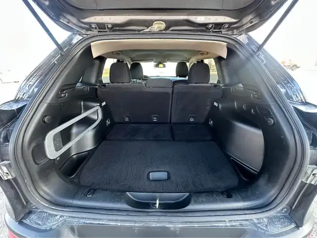 2017 Jeep Cherokee in Cars & Trucks in Winnipeg - Image 21