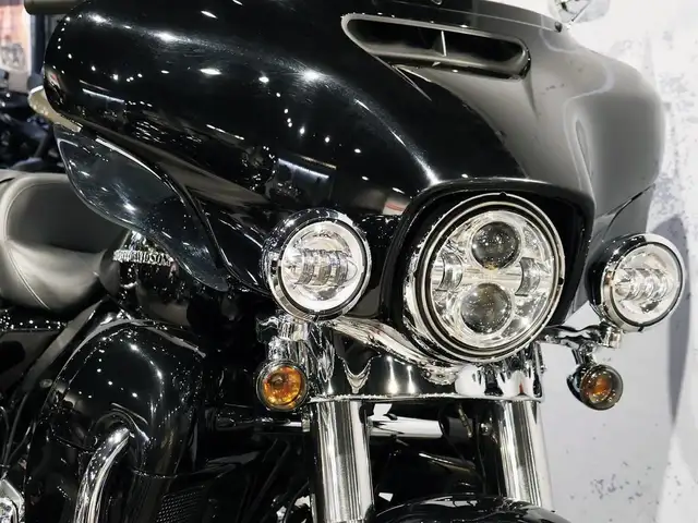 2019 Harley-Davidson Ultra Limited FLHTK in Sport Touring in City of Montréal - Image 5