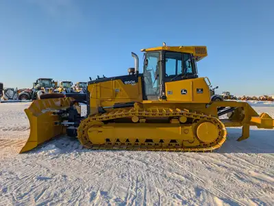 Pour assistance en Francais, SVP applez Chris 780-266-8827, merci beaucoup. 2014 DEERE 850K WLT 2014...