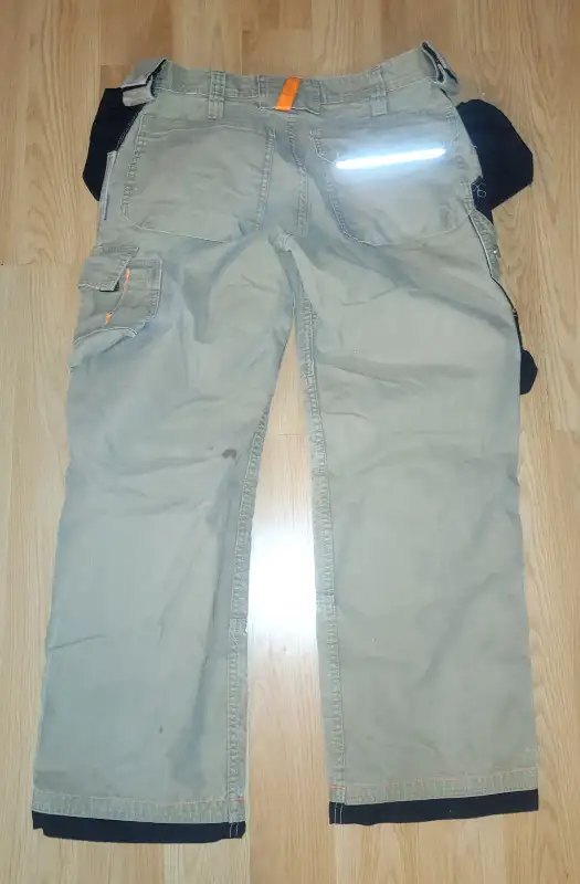 05 Carhartt distressed C02CLY coat / Helly Hansen work pants in Men's in Red Deer - Image 9