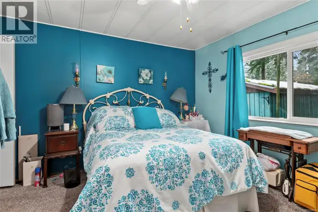 A 3160 Island Hwy N Campbell River, British Columbia in Houses for Sale in Campbell River - Image 14