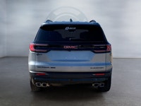 The GMC Acadia provides comfort, style and safety combined with flexible space and cargo capacity. K... (image 3)