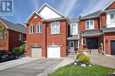 22 CASA GRANDE STREET Richmond Hill (Westbrook), Ontario