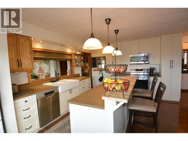 6035 OLD BABINE LAKE ROAD Smithers, British Columbia in Houses for Sale in Smithers - Image 12