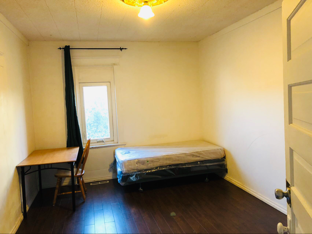 Room for rent in Crescent Heights NW