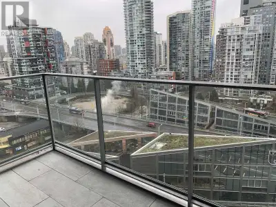 2209 1480 HOWE STREET Vancouver, British Columbia