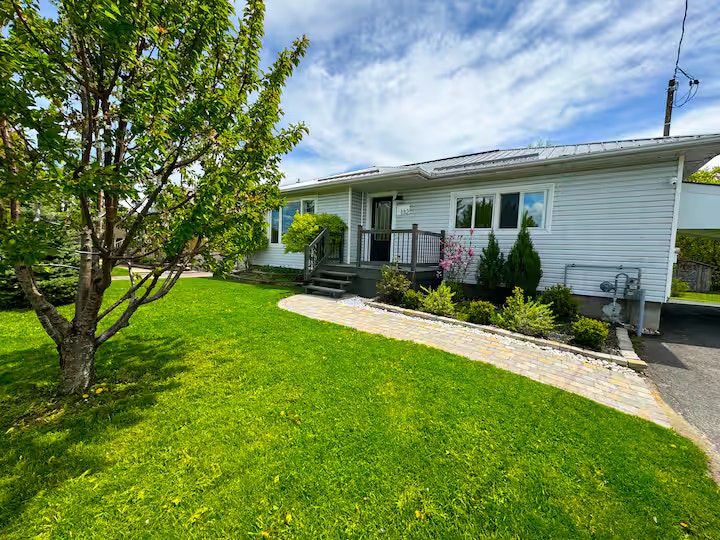 FOR RENT: Spacious 3-Bedroom, 2-Bathroom Home in Cornwall  132 E 1