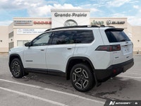 This Jeep Cherokee delivers a Intercooled Turbo Gas/Electric I-4 1.6 L/98 engine powering this Varia... (image 3)