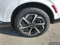 Price includes Added Accessories Plus Convenience Package Experience the future of electric SUVs wit... (image 5)