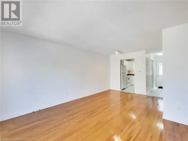 153 LIMERIDGE Road W Unit# 16 Hamilton, Ontario in Condos for Sale in Hamilton - Image 7