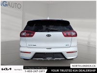 2019 Kia Niro SX Touring Ready for anything, from the streets of Calgary to the highways of Alberta,... (image 2)