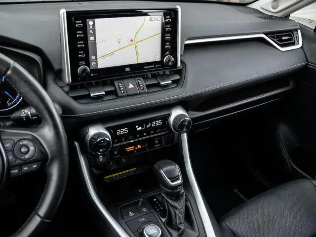 2020 Toyota RAV4 LIMITED|HYBRID|AWD|NAV|ROOF|LEATHER|BACKUP|CLEA in Cars & Trucks in City of Toronto - Image 18