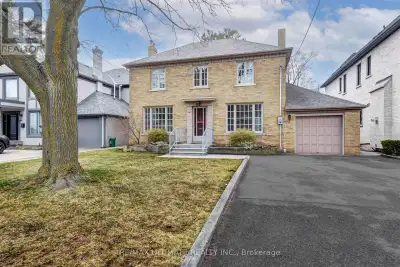 Welcome to this beautifully maintained Centre Hall home in the desirable Armour Heights neighbourhoo...