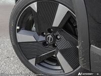 This Nissan Kicks boasts a Regular Unleaded I-4 2.0 L/122 engine powering this Variable transmission... (image 7)