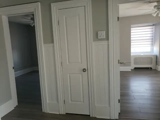 2 Bedroom Apt - Top Floor on Queen's63860084587907122