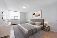 Bachelor Apartment for Rent Located in the heart of downtown London, 520 Wellington Street. Centenni... (image 5)