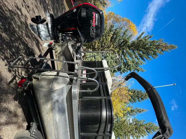 2023 Pontoon Crest Classic LX200L in Powerboats & Motorboats in Regina - Image 4