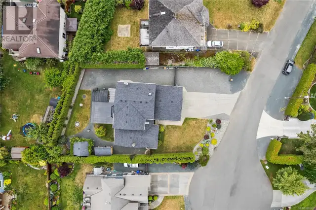 870 Cavin Rd French Creek, British Columbia in Houses for Sale in Parksville / Qualicum Beach - Image 31