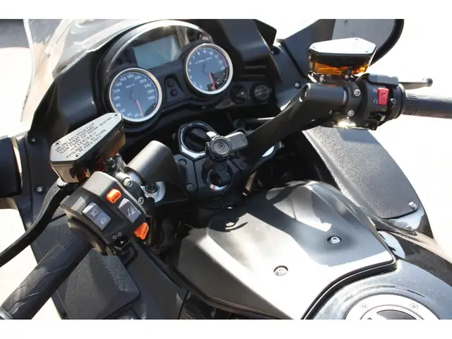 2022 Kawasaki Concours in Sport Touring in Guelph - Image 8