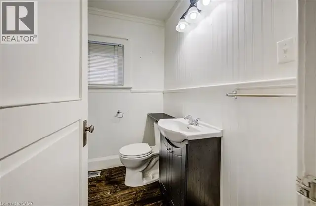 698 KING Street W Kitchener, Ontario in Houses for Sale in Kitchener / Waterloo - Image 15