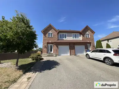 Description de la maison : La propriété idéale pour une famille ou un projet de famille. Une maison...