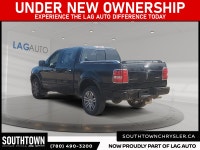2008 Lincoln Mark LT Base Experience the Lincoln Mark LT with only 257713 km on the odometer. Finish... (image 3)