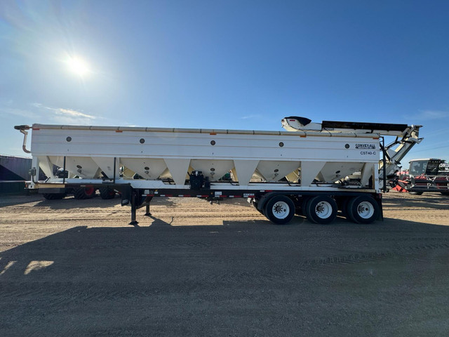2013 Convey-All CST-40-C Seed Tender Trailer in Farming Equipment in Swift Current