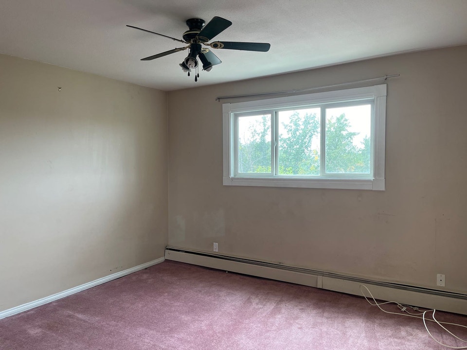 2 Bed 1 Bath Unit in Red Deer, AB 3