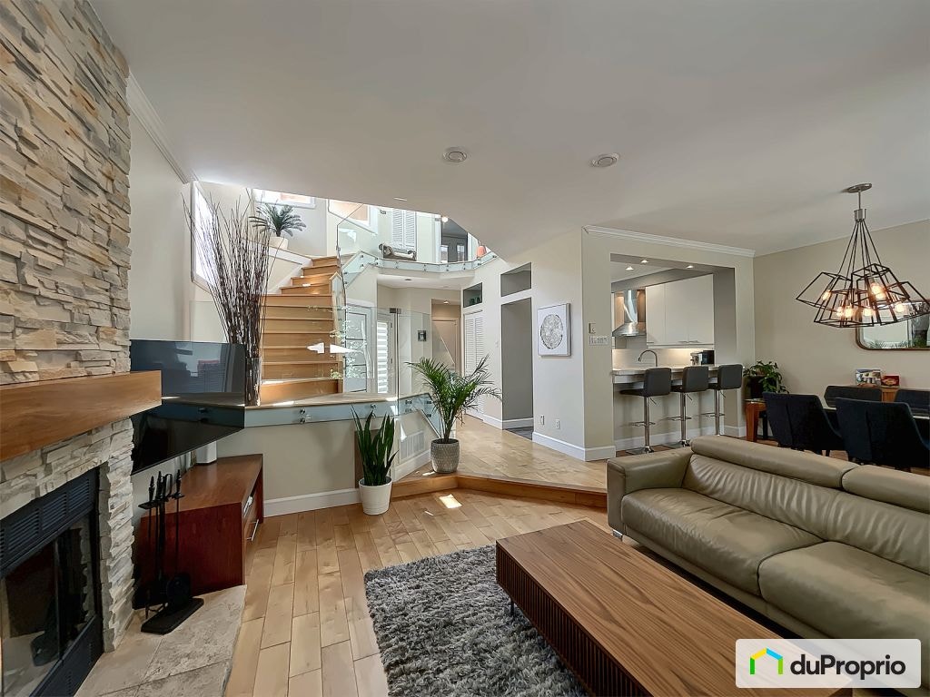 $875,000 - Townhouse for sale in Longueuil (Vieux-Longueuil) — photo 3