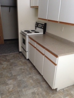 Northgate Manor - Regina - 1 & 2 BR in senior's high-rise 2