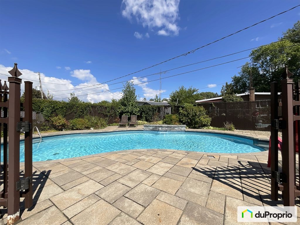 $689,900 - Bungalow for sale in Chomedey — photo 2