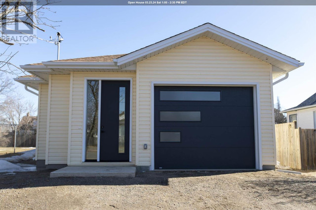 375 High ST N Thunder Bay, Ontario in Houses for Sale in Thunder Bay
