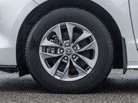 2025 Toyota Sienna XLE HEV | SUNROOF | NAVI | LEATHER The 2025 Toyota Sienna XLE HEV is a high-utili... (image 3)