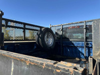 UNIQUE TRUCK ALERT!!!!!!!! CALL SALES FOR DETAILS!! WORKING REAR LIFT!!! We pay TOP dollar for trade... (image 4)