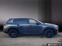 Le Mazda CX-50 GS-L 2023 est un VUS compact au positionnement bien équilibré : il embarque un moteur... (image 7)