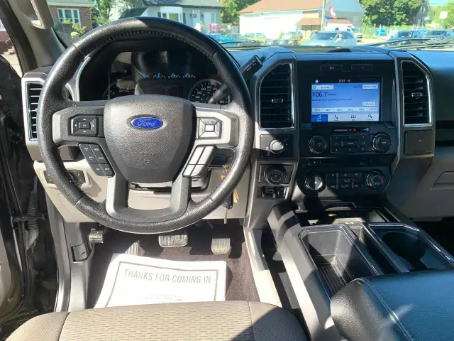 2016 FORD F-150 4X4 CREW 6.5FT LOW KMS LOADED in Cars & Trucks in Guelph - Image 17