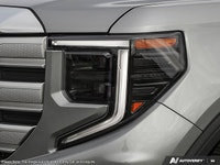 8-cylinder engine ensures powerful performance - All-wheel drive enhances traction and control - Hea... (image 9)