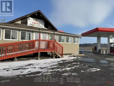 This commercial space is located on a busy intersection in a fast-growing community. It's a ideal lo...