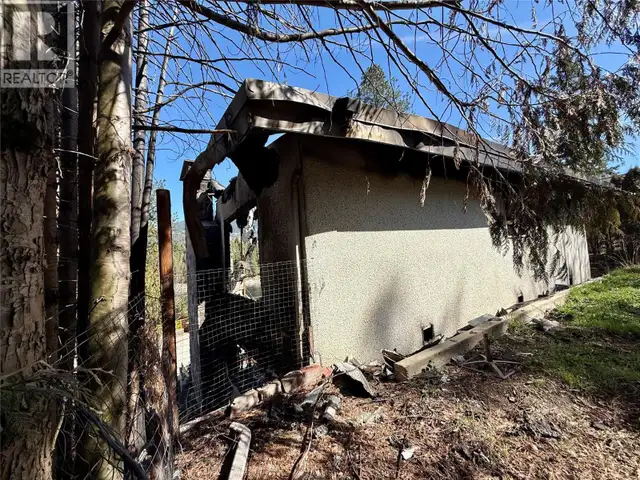 604 11th Street Castlegar, British Columbia in Land for Sale in Nelson - Image 16