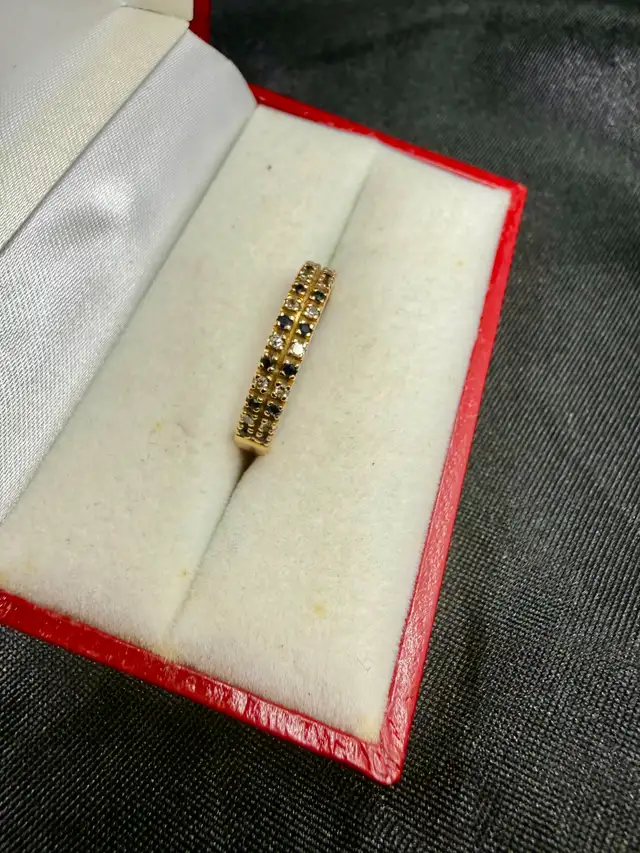 Women's 14K Gold Ring with Diamonds and Sapphires~Size 9 in Jewellery & Watches in Hamilton - Image 3
