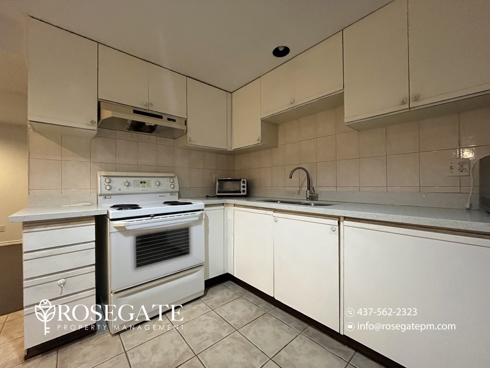 Spacious 2-Bedroom Basement Apartment in Oakville 2