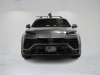 This 2021 Lamborghini Urus is a local Ontario vehicle with a clean Carfax report, delivering a thril... (image 5)