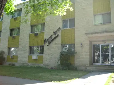 665 Maryland - 1 BR - available August 1st