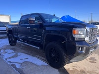 2018 GMC Sierra 3500HD Denali Duramax Diesel Crew Cab 4x4 for sale at Pacific Motors near Winnipeg,... (image 2)