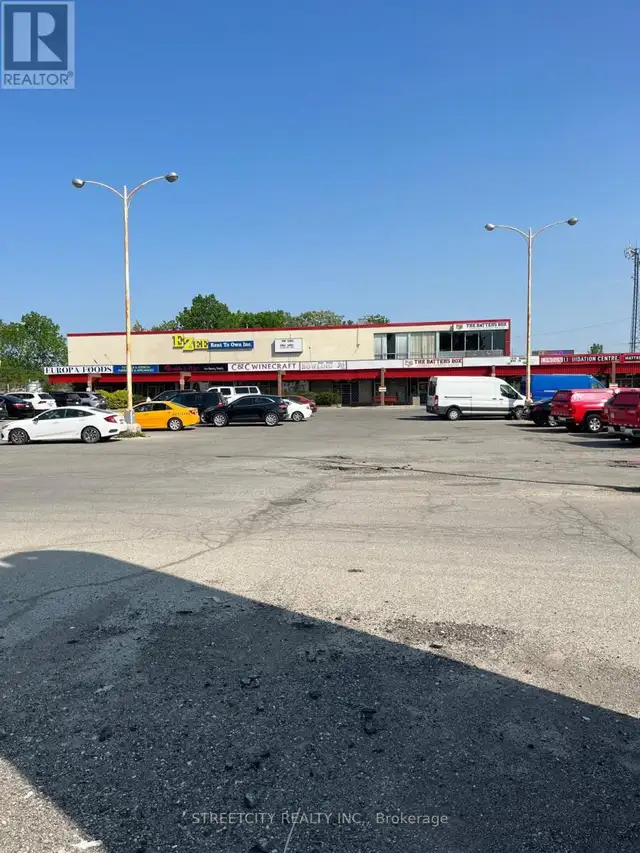 UPPER - 1472 DUNDAS STREET E London East (East H), Ontario in Commercial & Office Space for Rent in London - Image 2